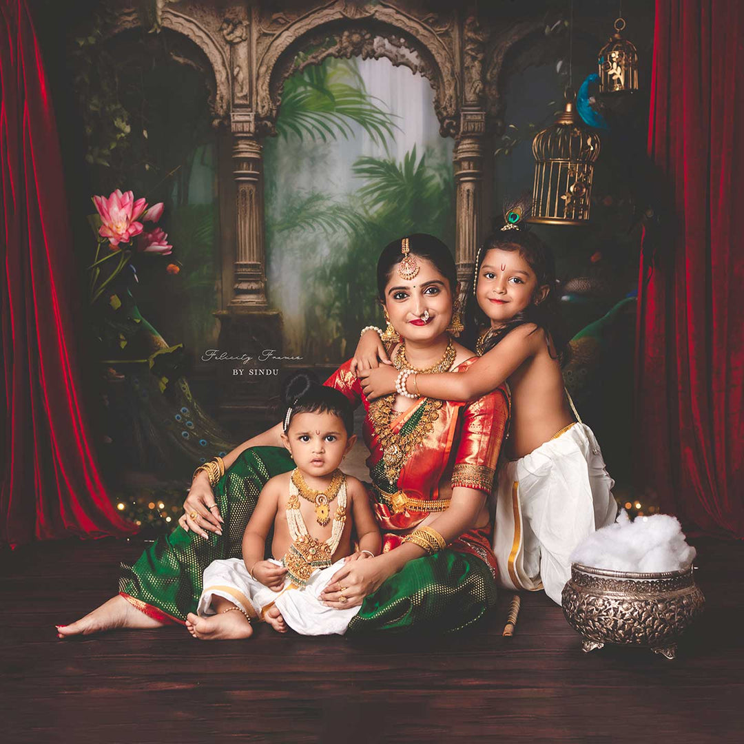 Brindavan : Maternity Backdrops