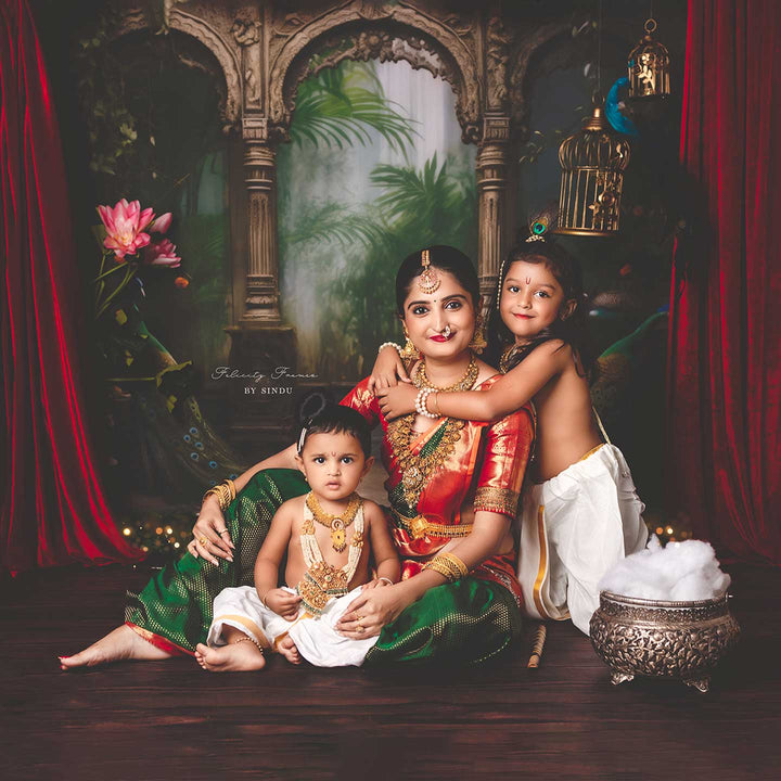 Brindavan : Maternity Backdrops