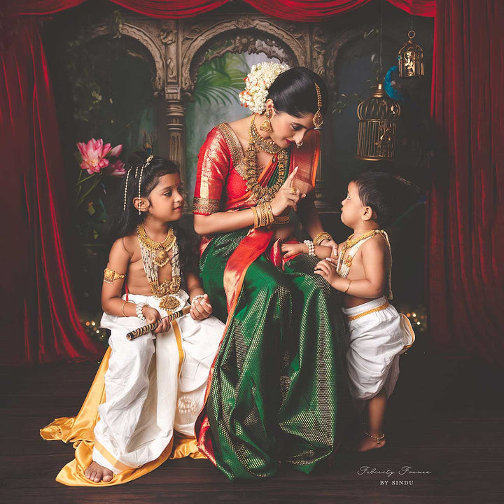 Brindavan : Maternity Backdrops