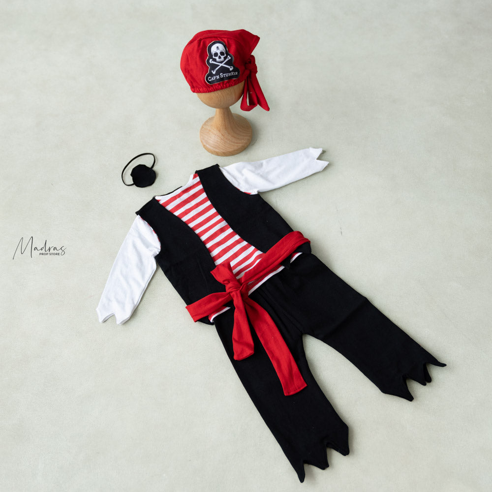 Pirate Outfit V0.1 : Baby Props
