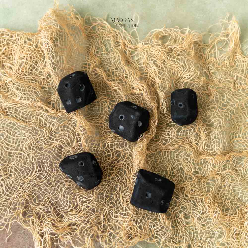 Set of 5 Rock Stones : Baby Props