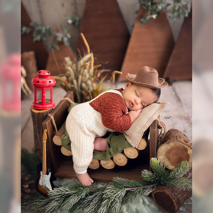 Newborn Log Hammock : Baby Props