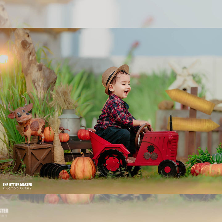 Tractor Prop With Plough : Baby Props