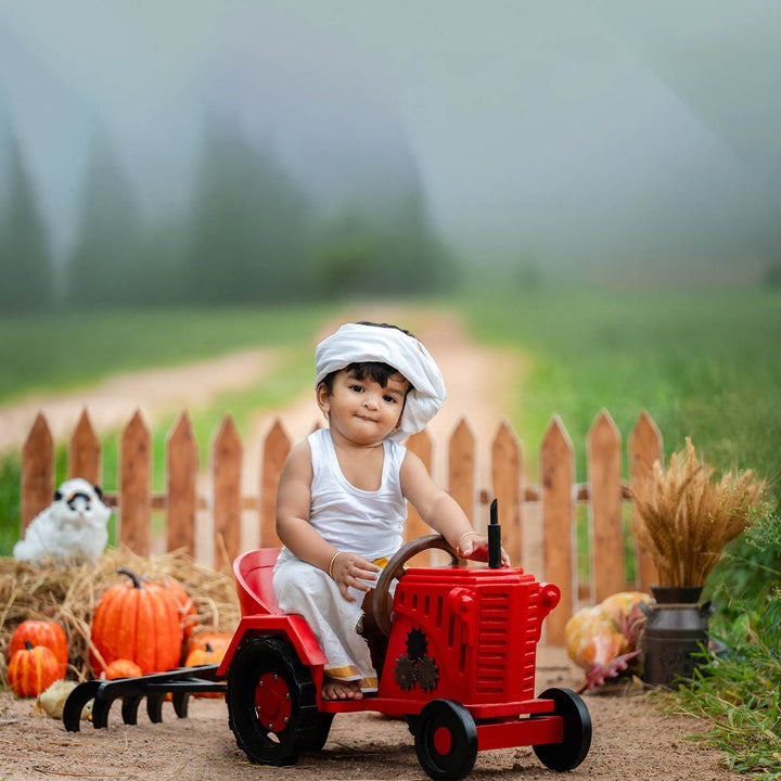 Tractor Prop With Plough : Baby Props