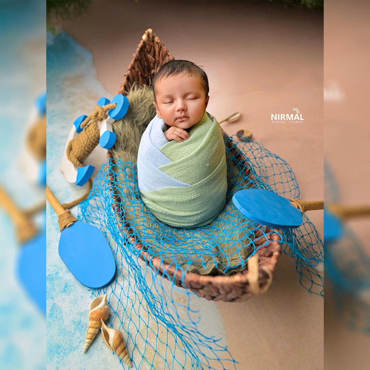 Woven Boat : Baby Props