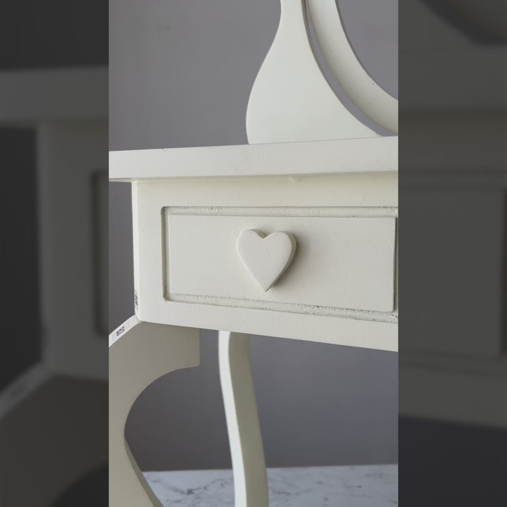 Fashionista Dressing Table With Chair