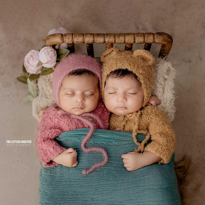 Hazel Bed : Baby Props