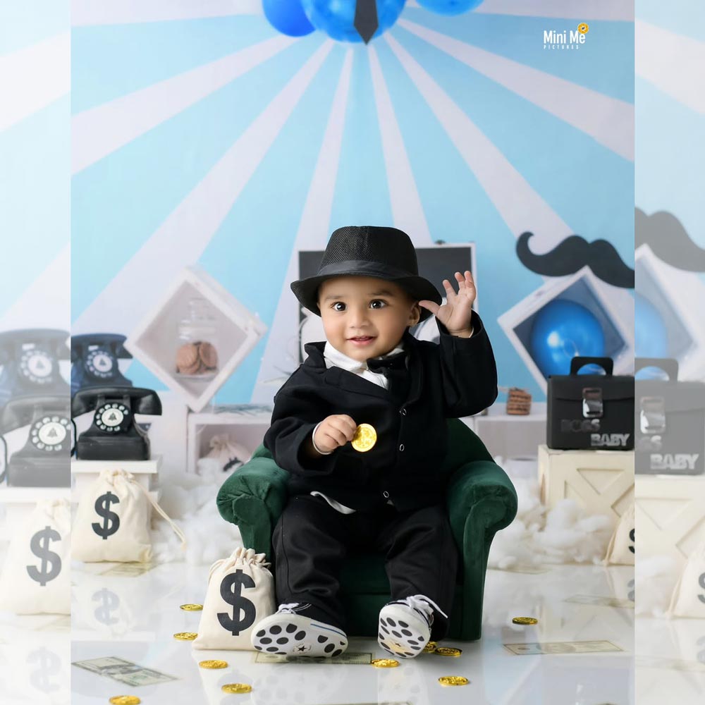 Accent Sofa : Baby Props