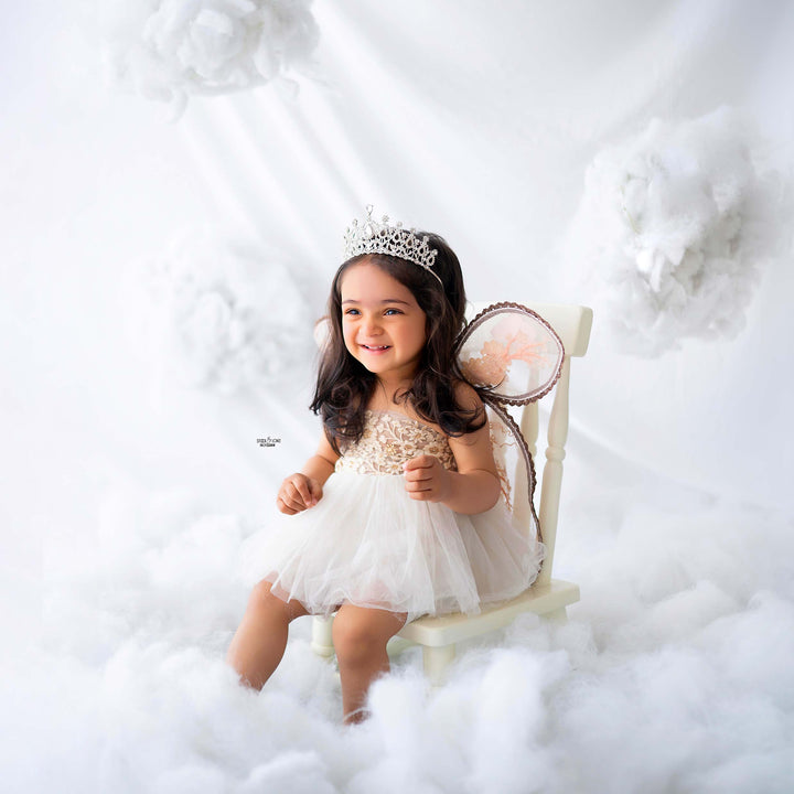Archer Chair : Baby Props
