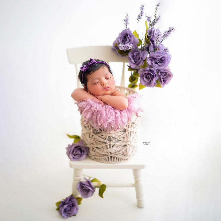 Archer Chair : Baby Props