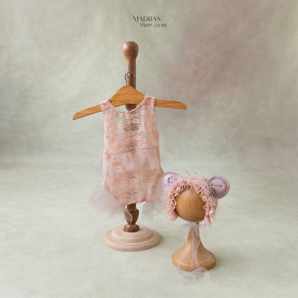 Ava Romper + Bonnet Set : Baby Props