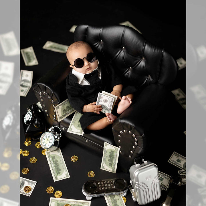 Boss Babe Sofa : Baby Props