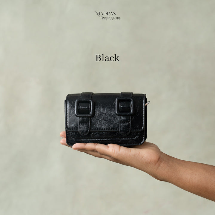 Buckle purse : Baby Props