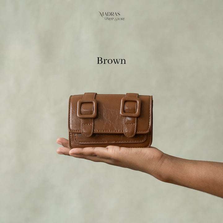 Buckle purse : Baby Props