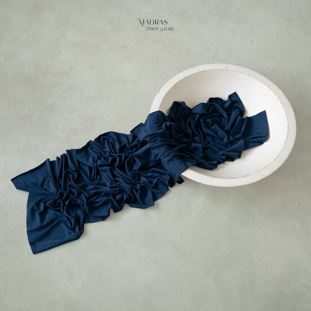 Budget Newborn Wrap (Blue) : Baby Props