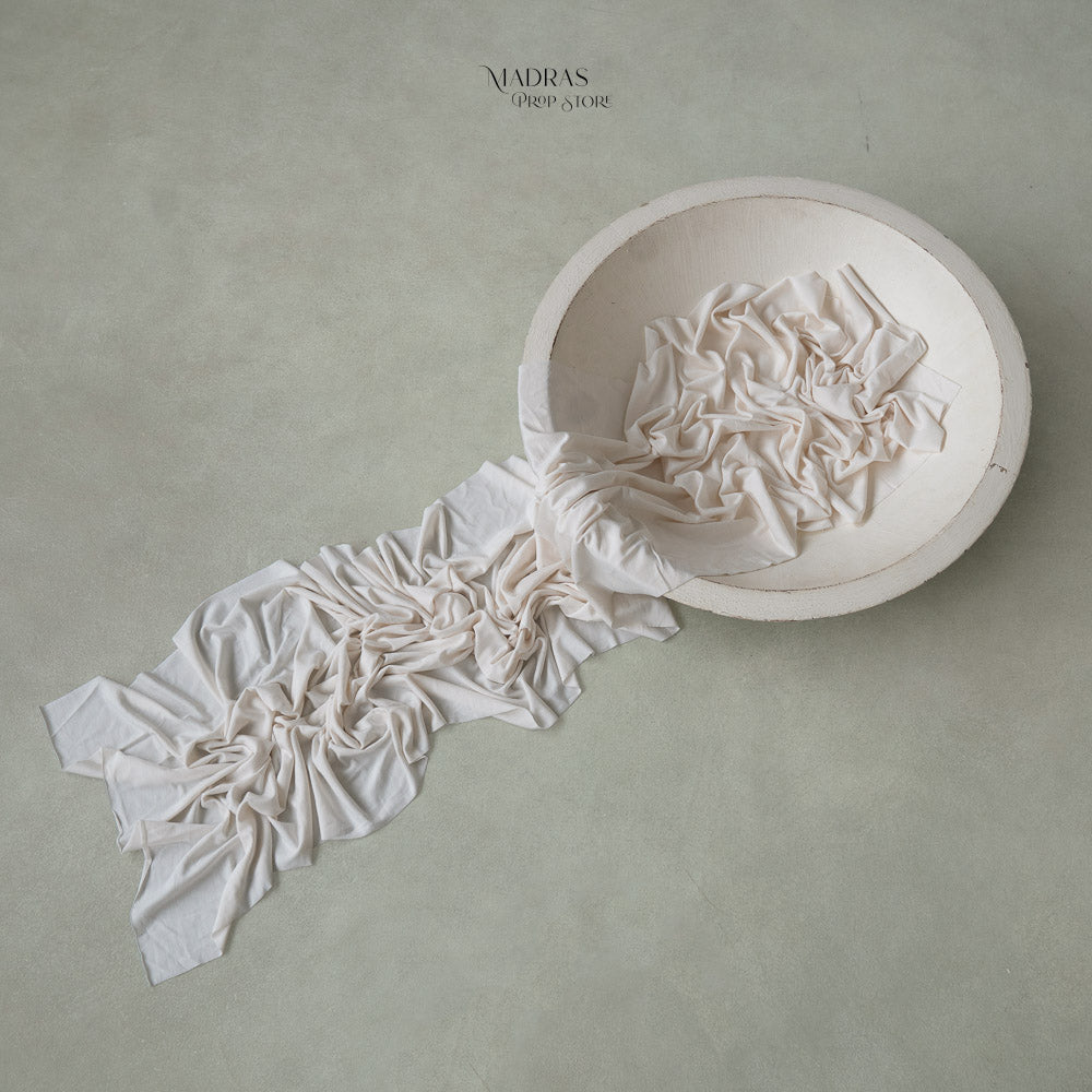 Budget Newborn Wrap ( Ivory ) : Baby Props