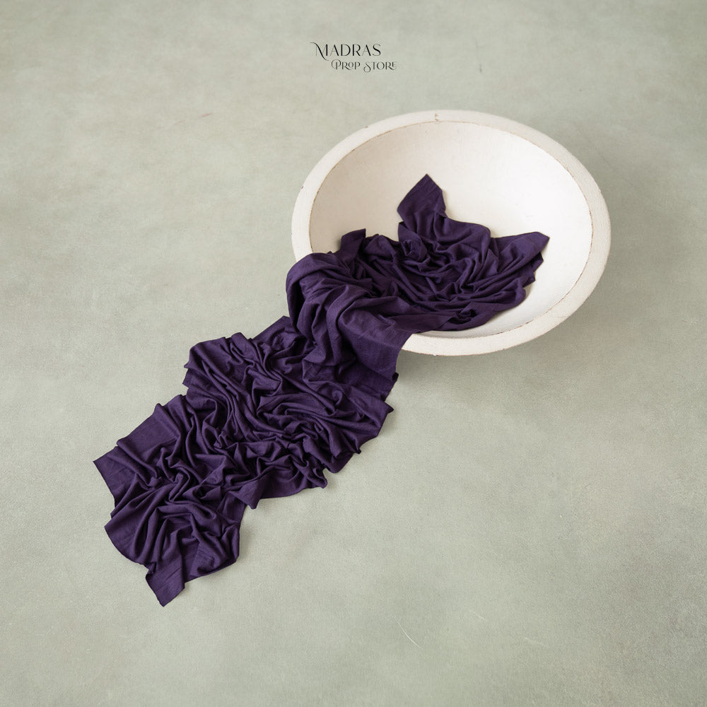 Budget Newborn Wrap (Violet) : Baby Props