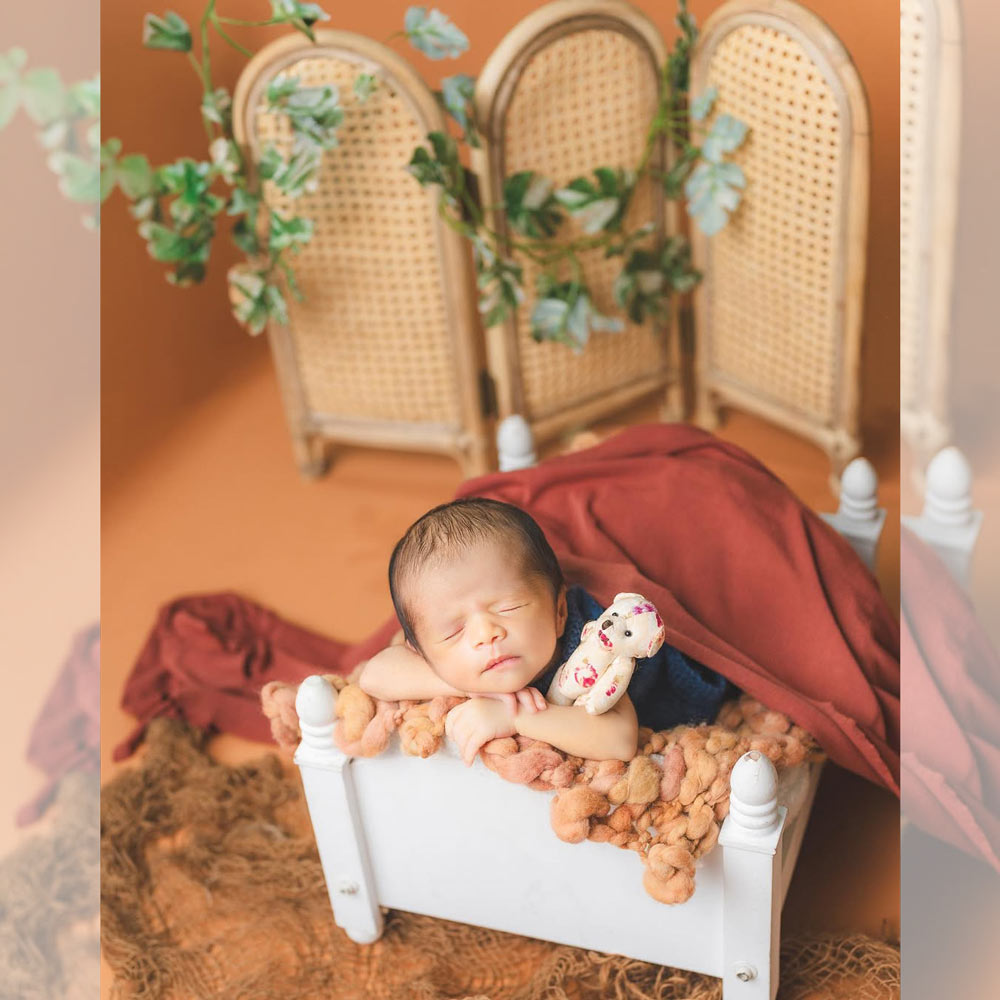 Cane Webbing Divider : Baby Props