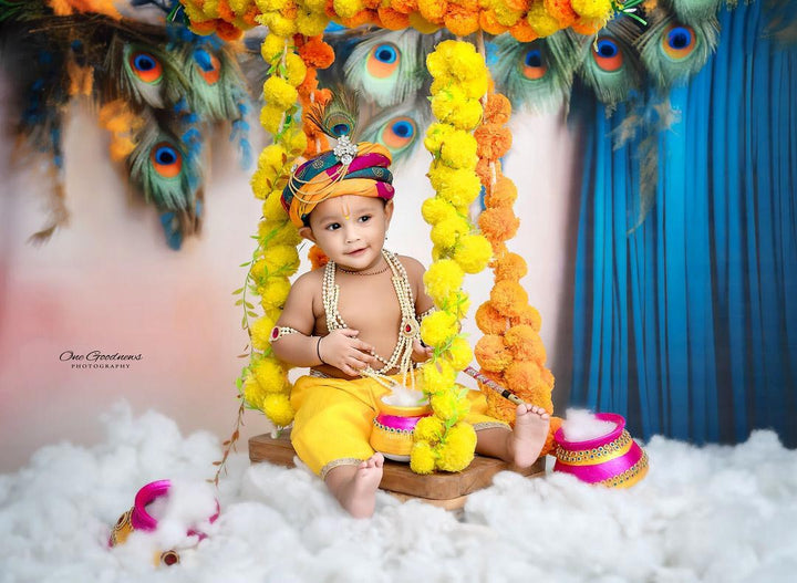 Plumage Paradise : Baby Backdrops