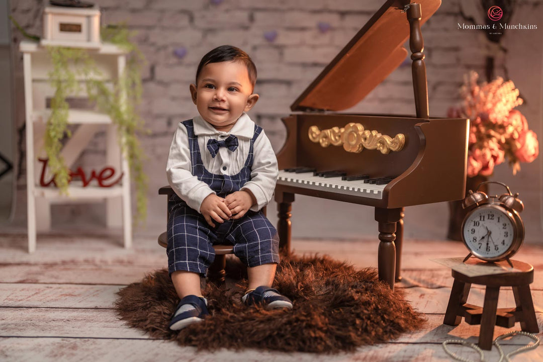 Grand Piano With Chair ( Premium Finish ) : Baby Props