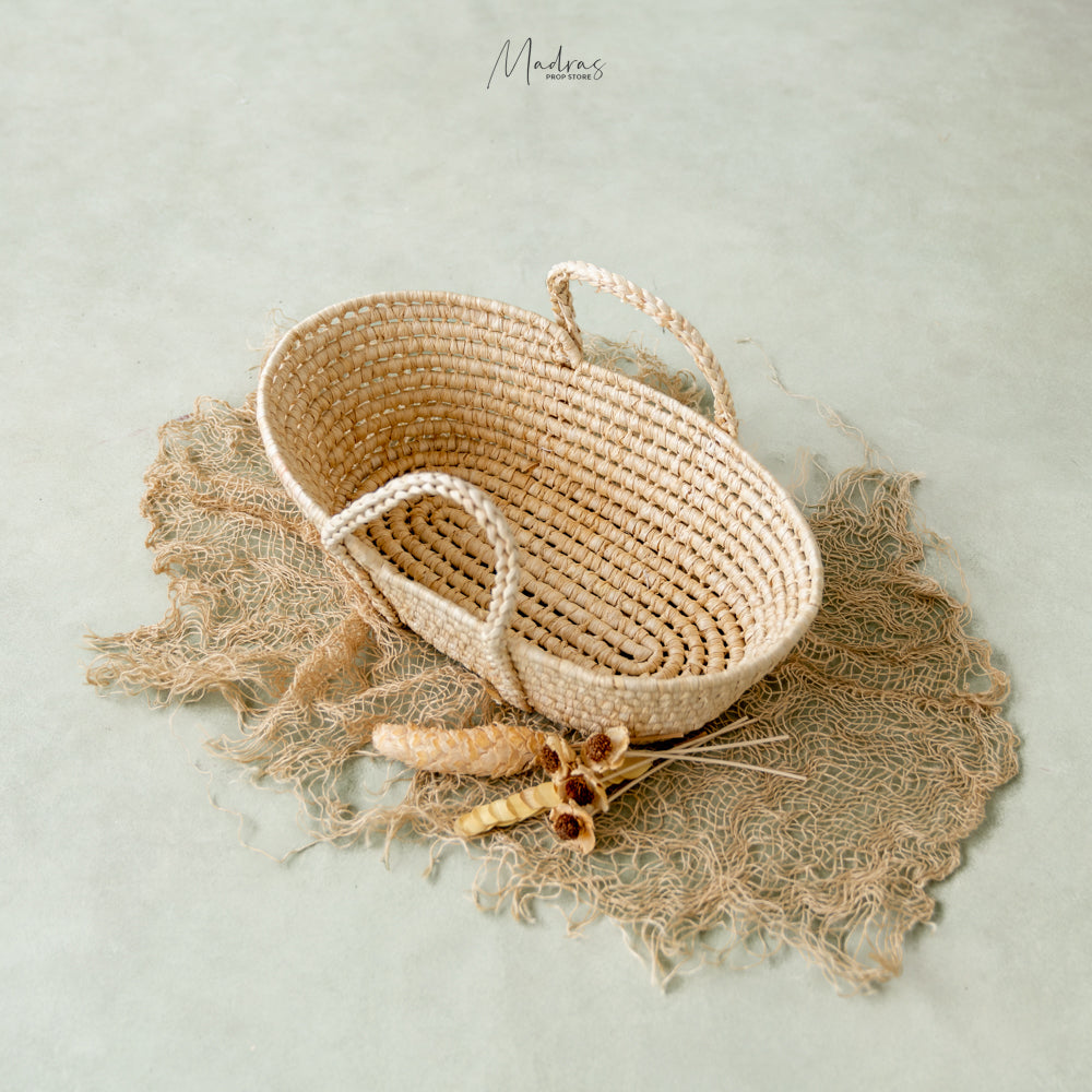 Moses Basket (0-3m) only for self-pickup -Baby Props