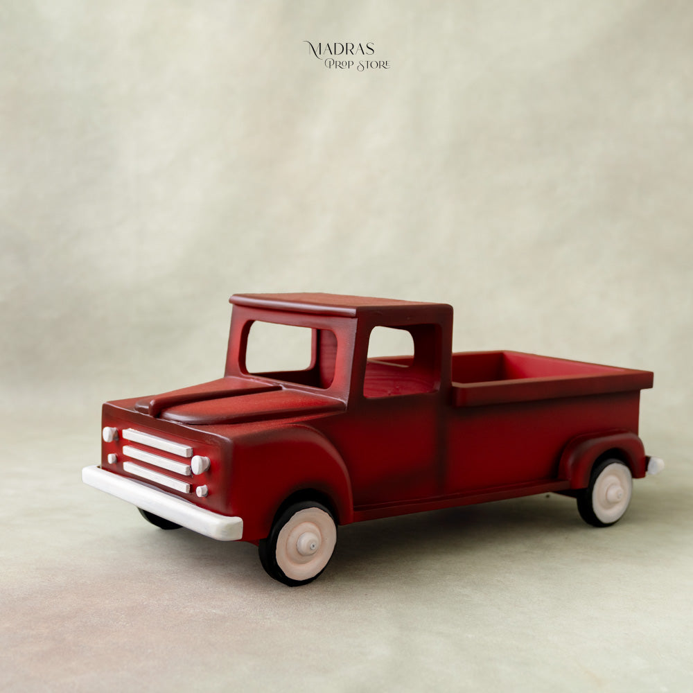 Grand Red Truck : Baby Props