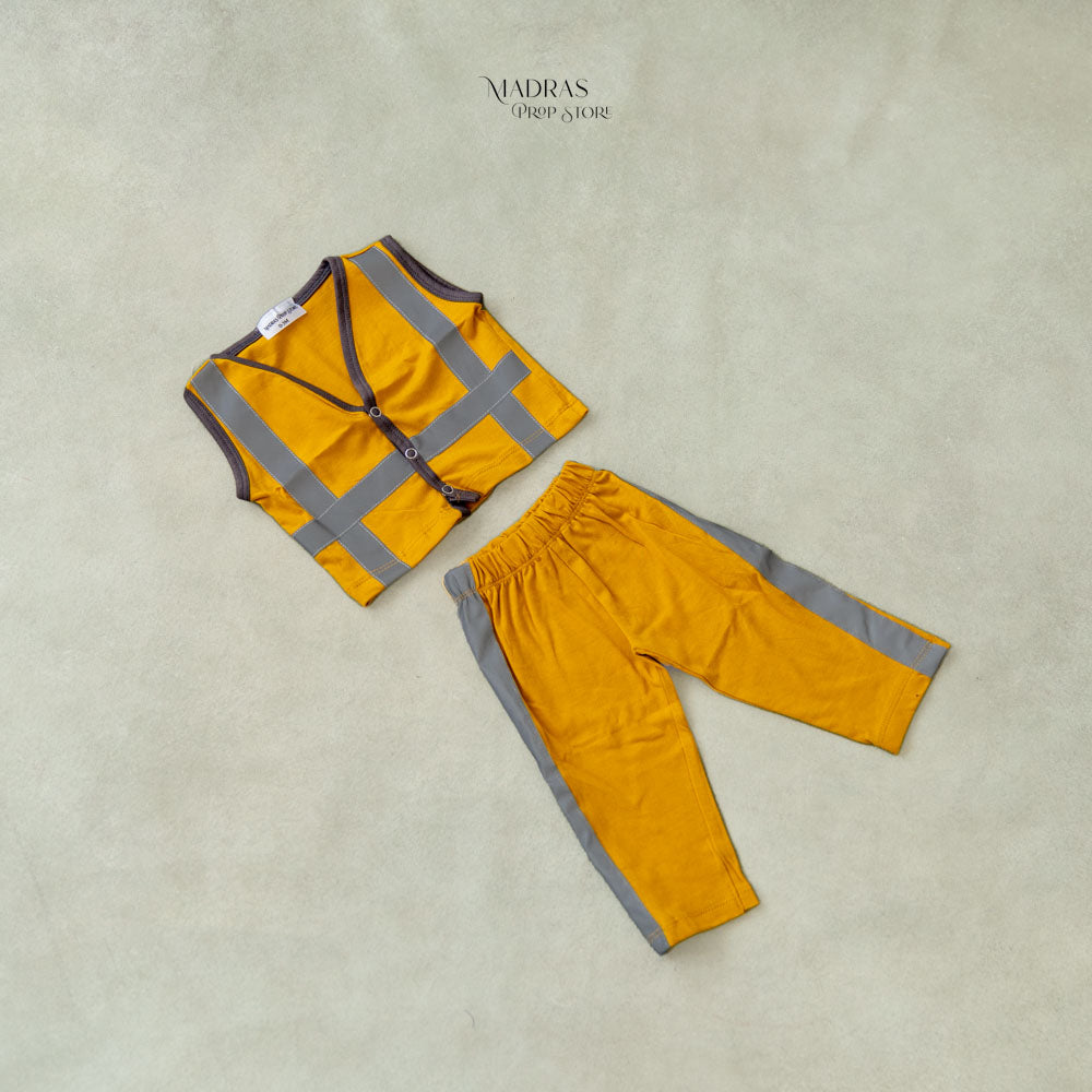 Engineer Outfit | Madras Prop Store