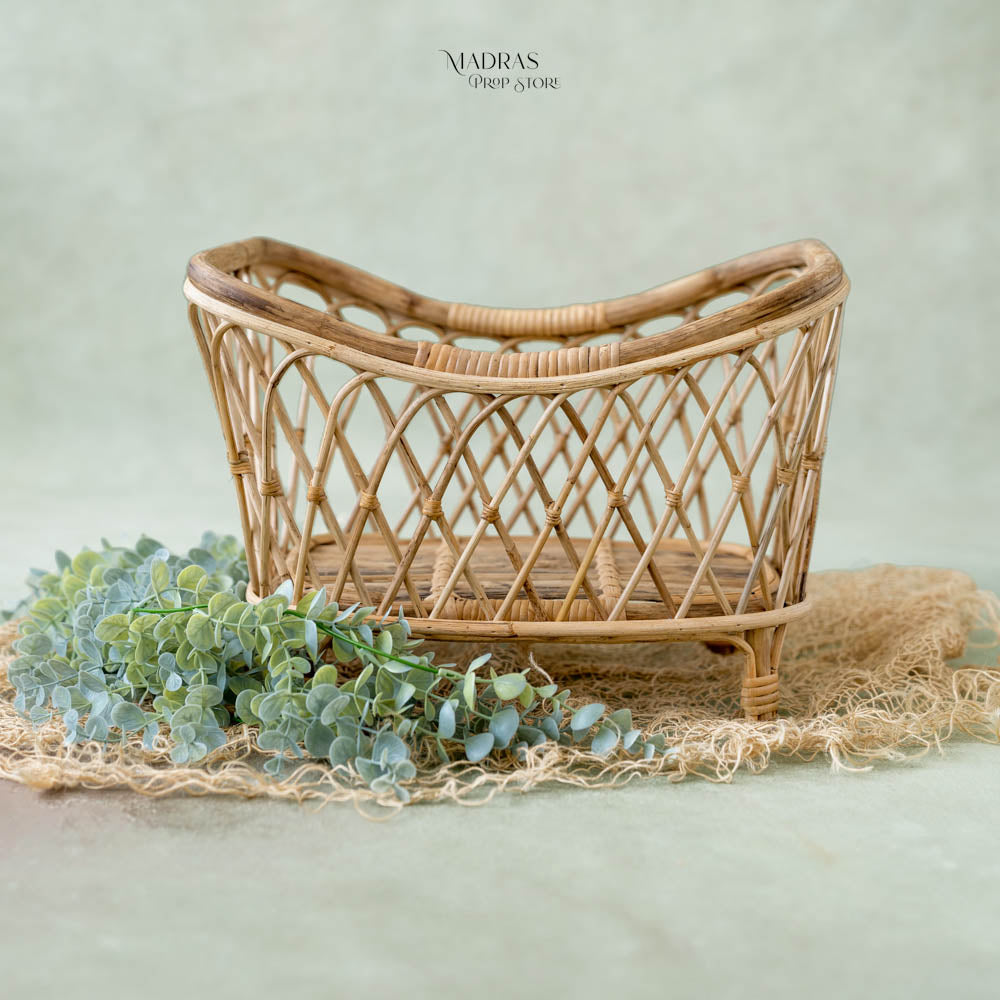 Wicker Bed : Baby Props