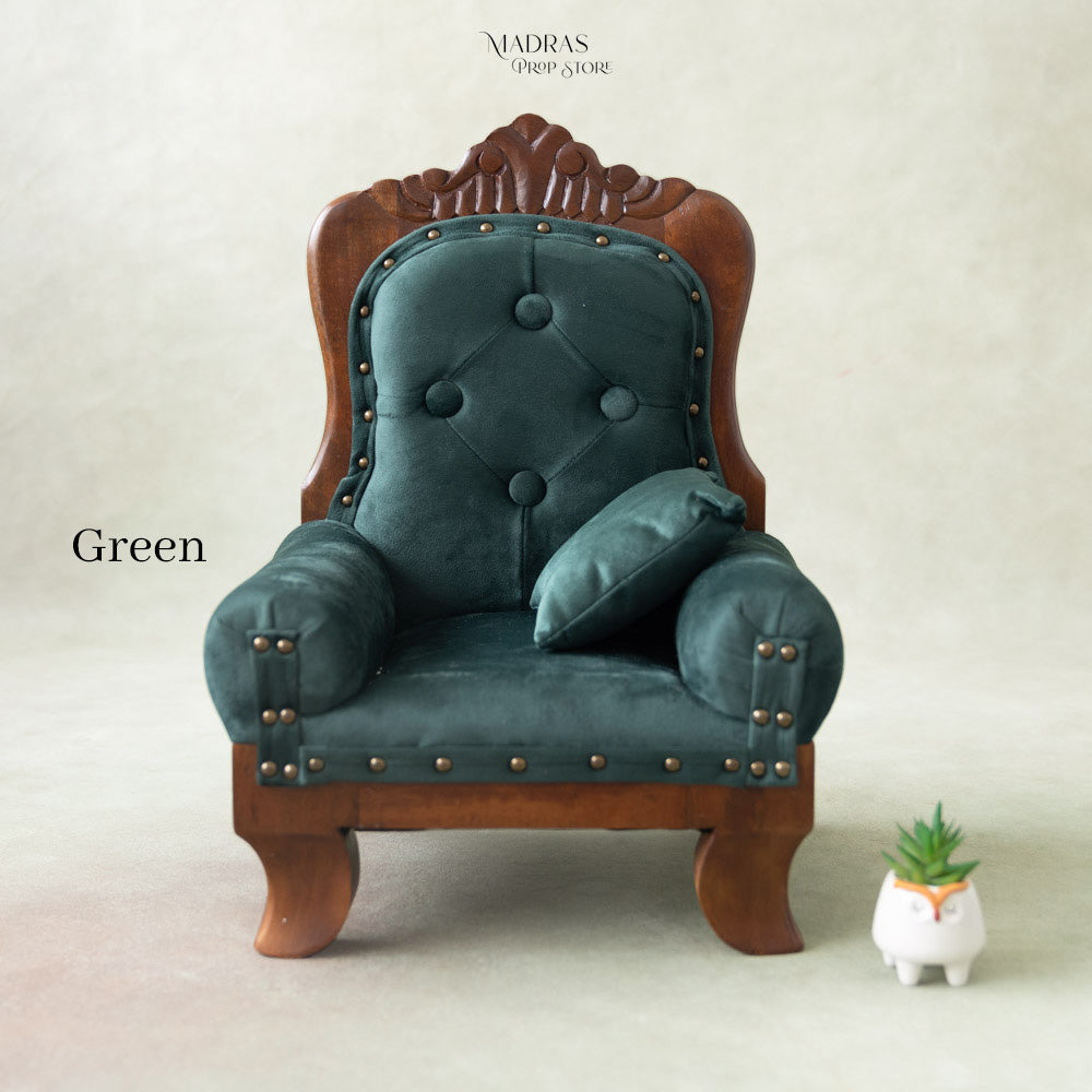 King Sofa : Baby Props