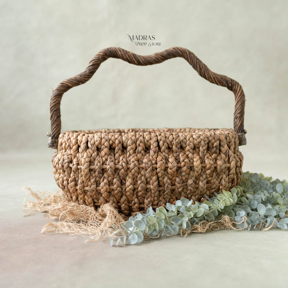 Ruth Basket : Baby Props