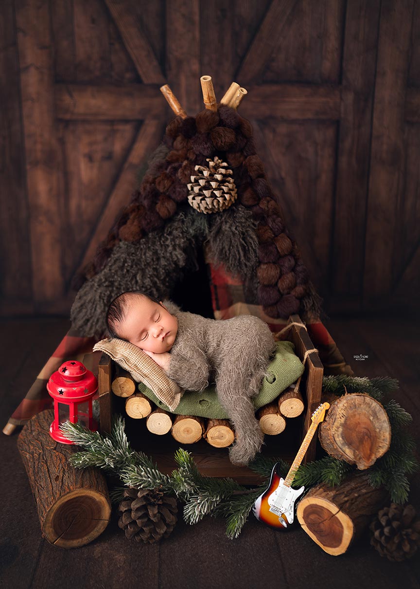 Newborn Log Hammock : Baby Props