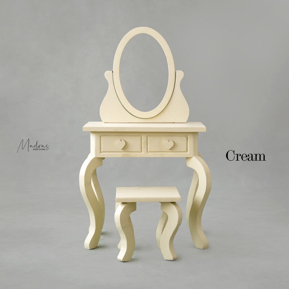 Fashionista Dressing Table With Chair : Baby Props