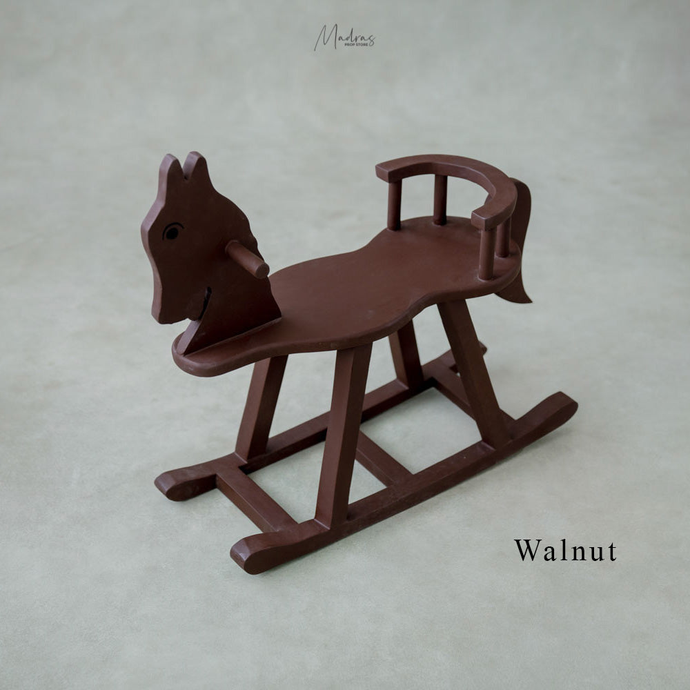 Tiny Horse Bench : Baby Props