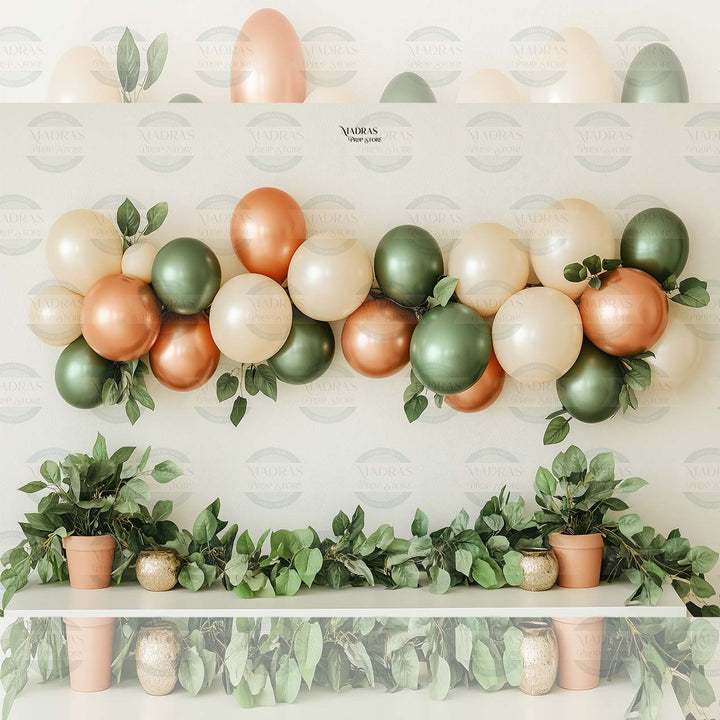 Green Balloon Trail : Baby Backdrops