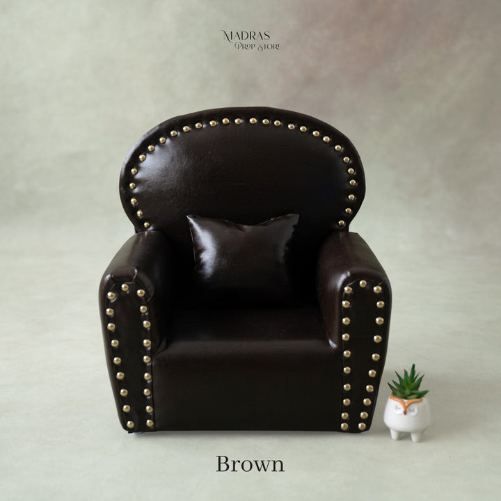 Imperial Sofa V0.1 : Baby Props