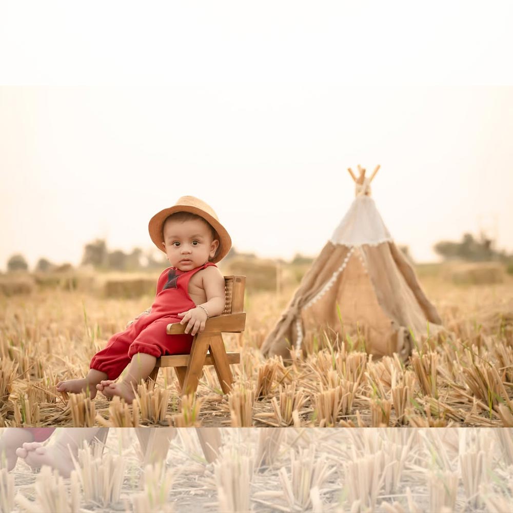 Kora Chair : Baby Props