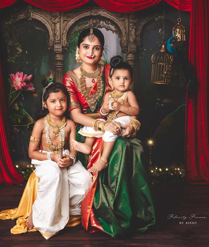 Brindavan : Maternity Backdrops