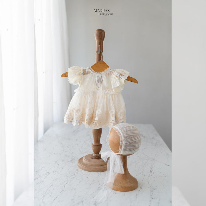 Kumoto Vintage Sleeveless Romper With Bonnet | Newborn | KM030 : Baby Props