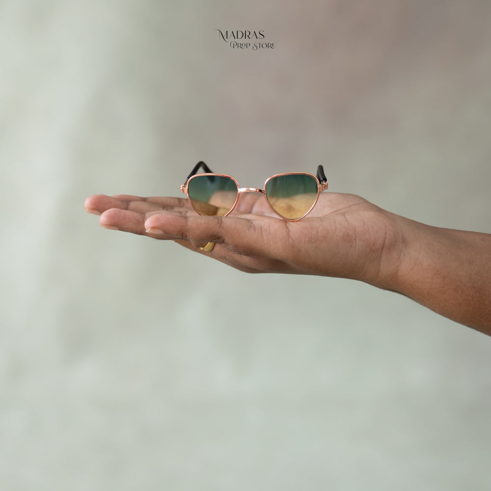 Kumoto Newborn Heart Sunglass : Baby Props