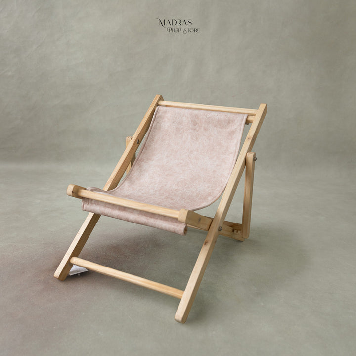 Lazy Beach Lounger : Baby Props