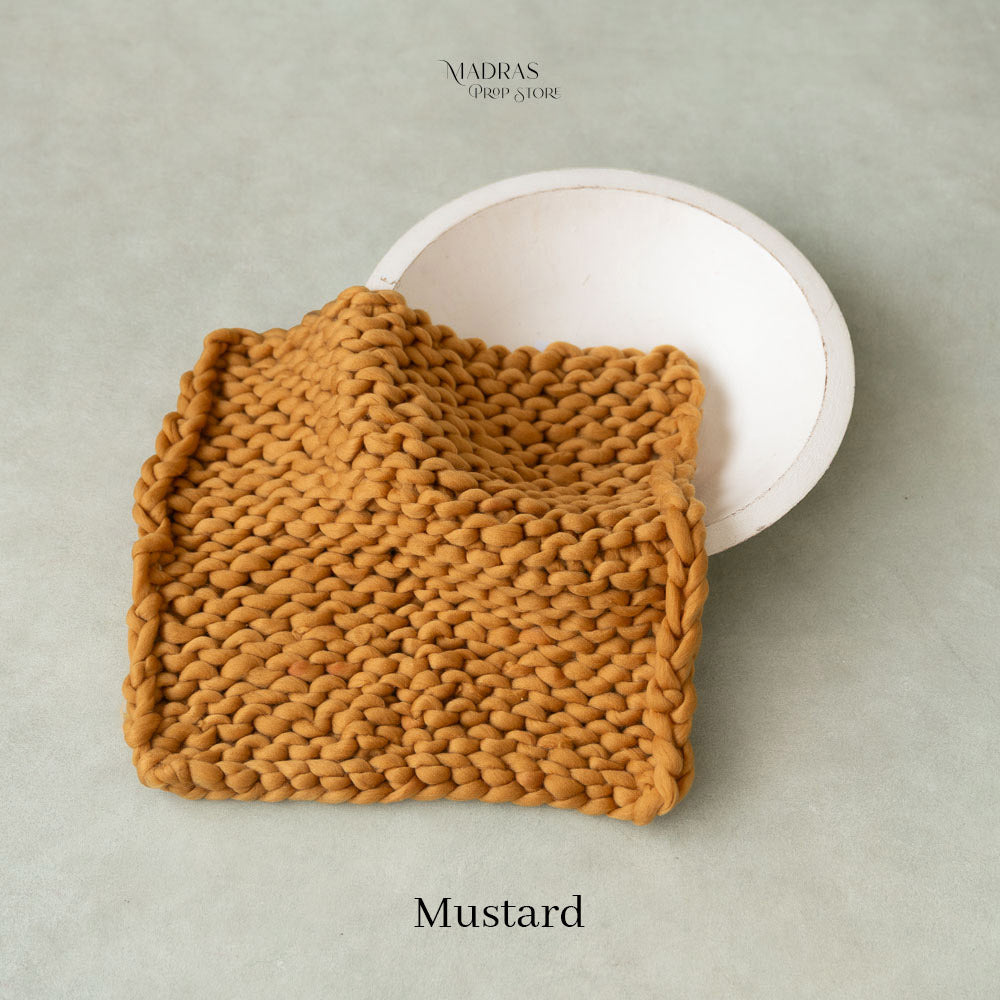 Lumpy Layer : Baby Props