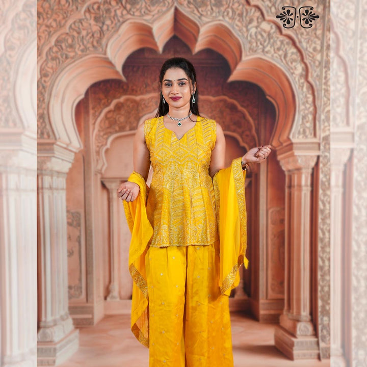 Majestic Hall : Maternity Backdrops