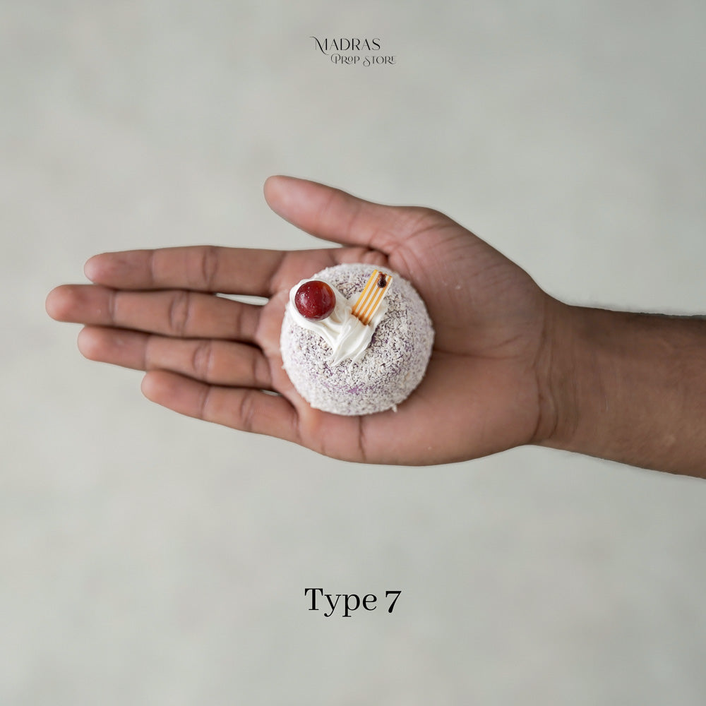 Mousse Cake : Baby Props