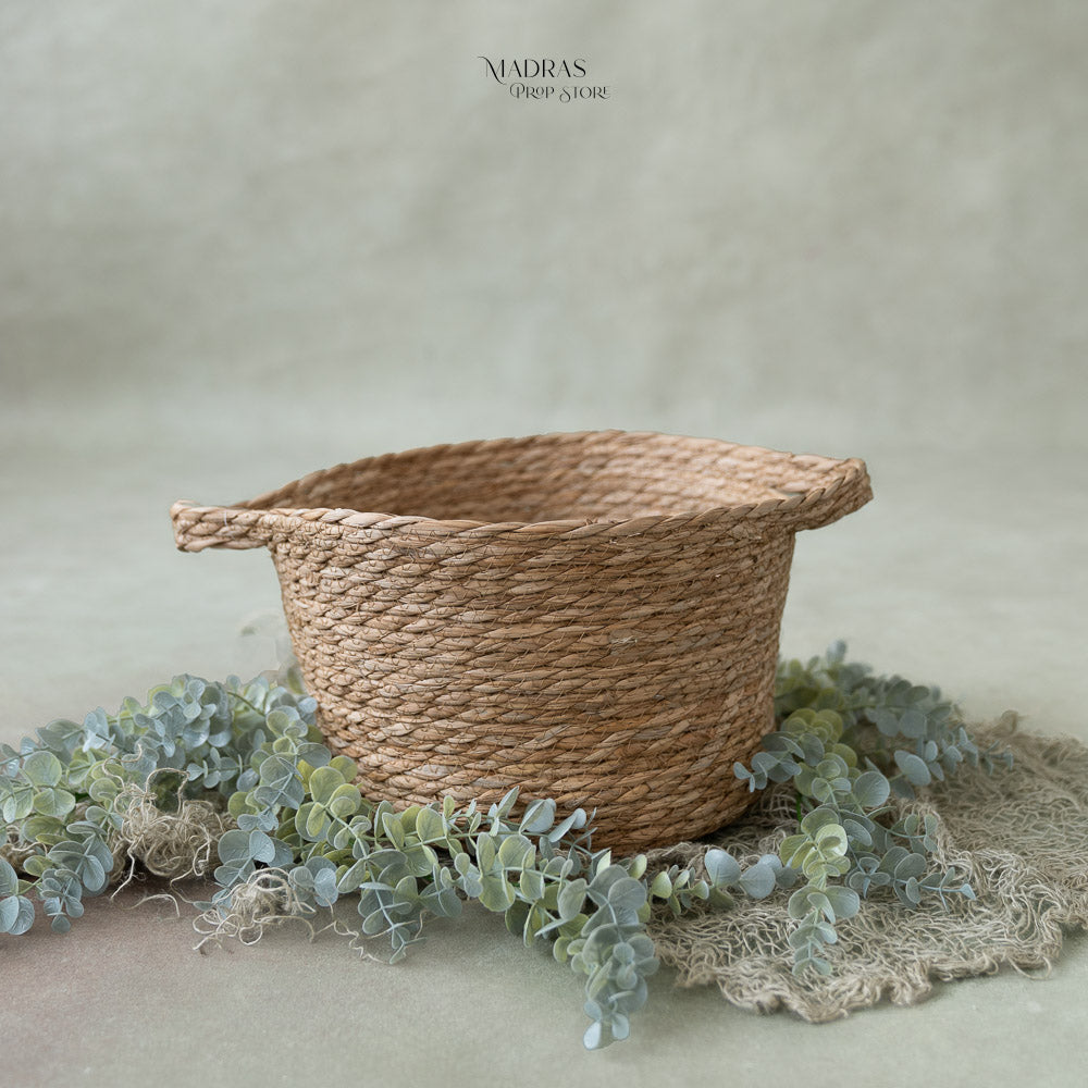 Newborn Jute Basket : Baby Props
