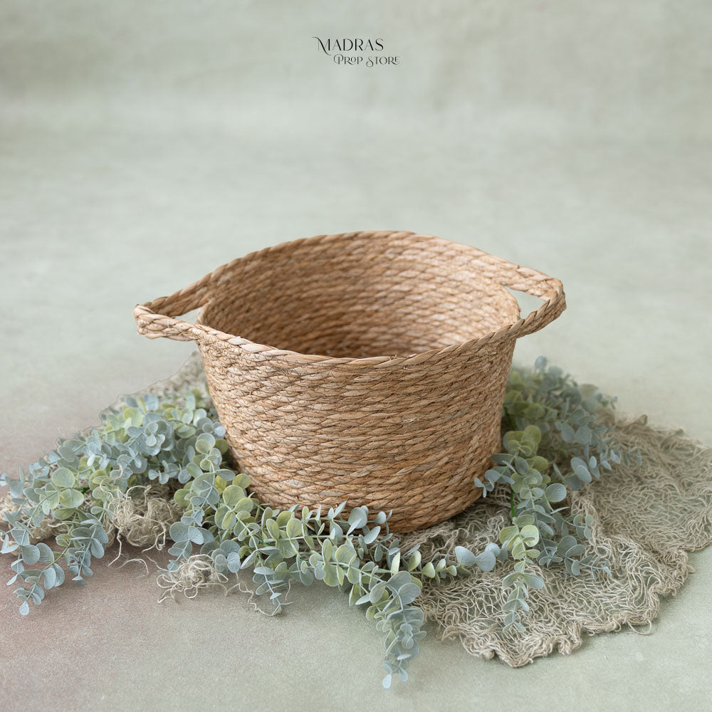Newborn Jute Basket : Baby Props