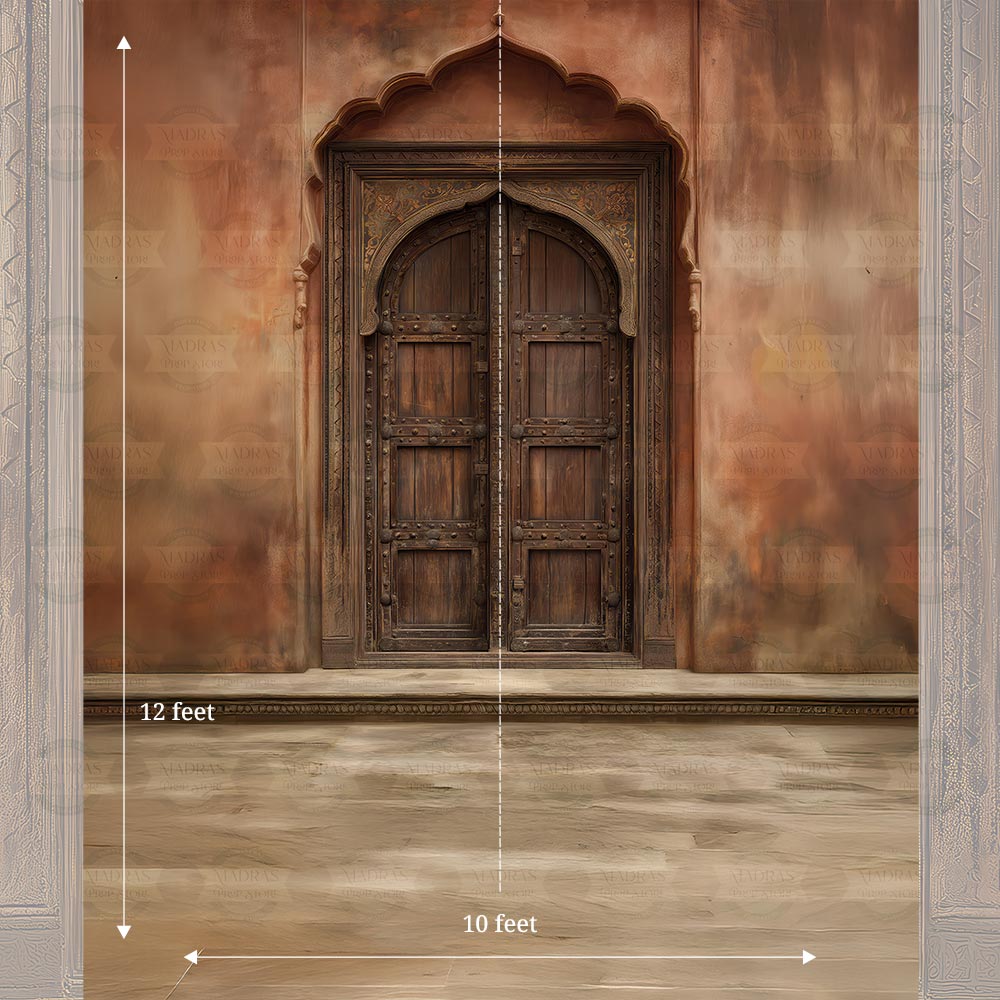 Old Palace Door : Maternity Backdrops