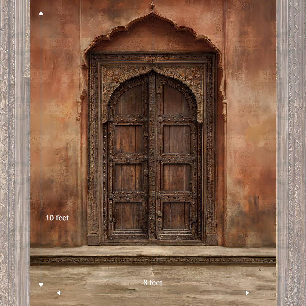 Old Palace Door : Maternity Backdrops