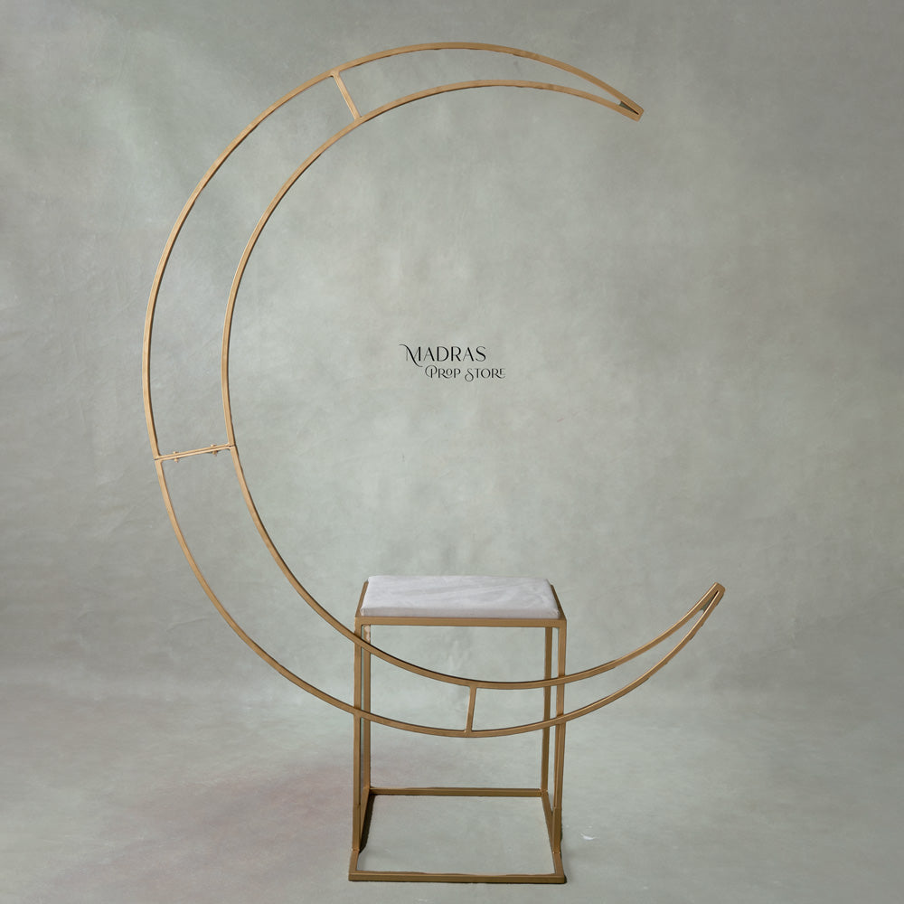 Premium Gold Moon For Maternity : Maternity Props