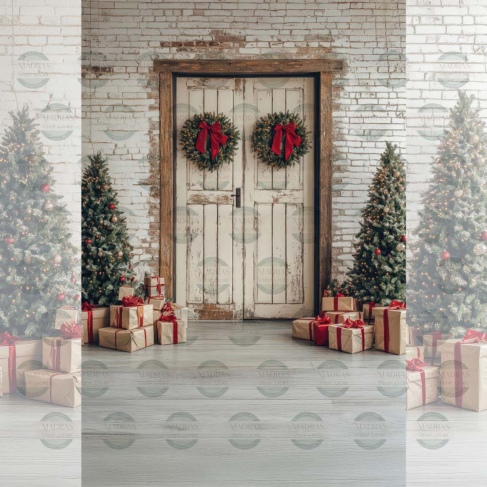 Rustic Wreath Door : Maternity Backdrops