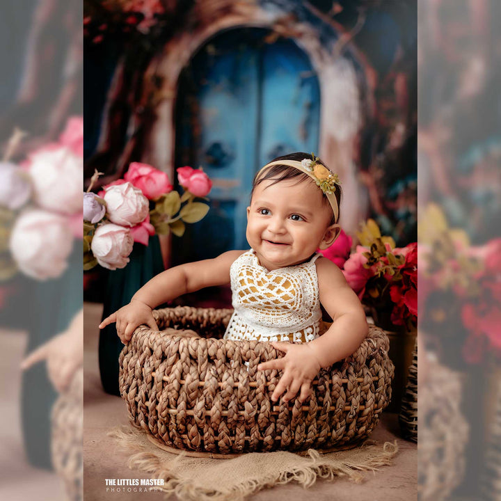 Ruth Basket : Baby Props